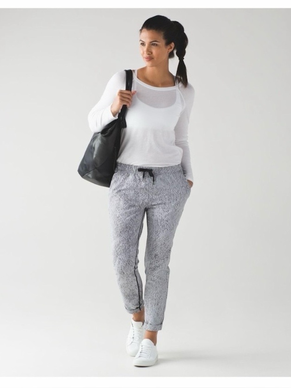 LULULEMON ATHLETICA JET PANT IN POWER
Luxtreme Spray White SIZE 6 - Picture 2 of 16